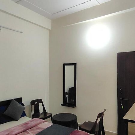 Shri Jee Dham Near Prem Mandir Hotel Vrindávan Kültér fotó