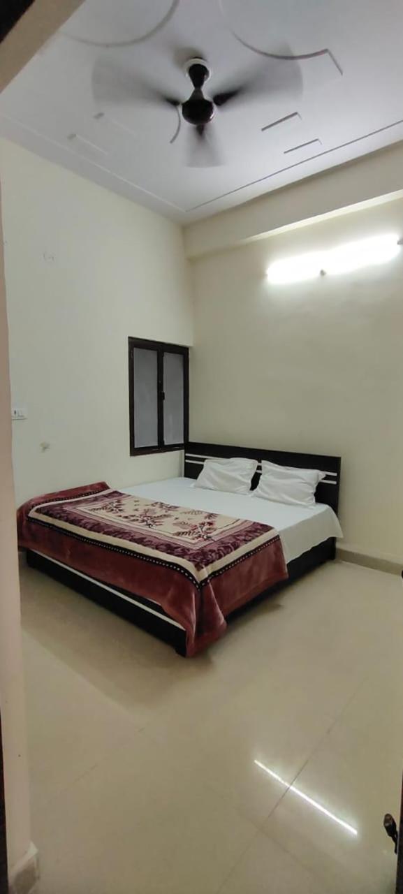 Shri Jee Dham Near Prem Mandir Hotel Vrindávan Kültér fotó