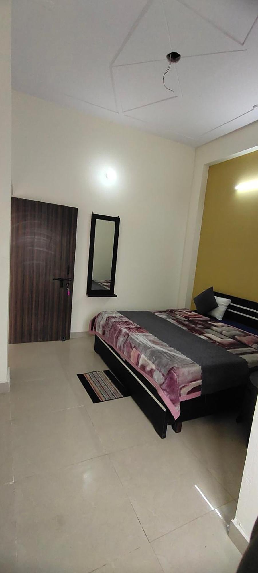 Shri Jee Dham Near Prem Mandir Hotel Vrindávan Kültér fotó