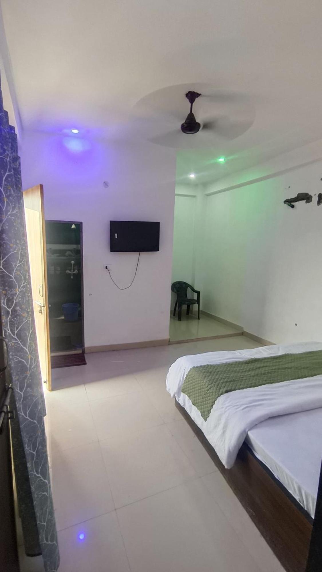 Shri Jee Dham Near Prem Mandir Hotel Vrindávan Kültér fotó